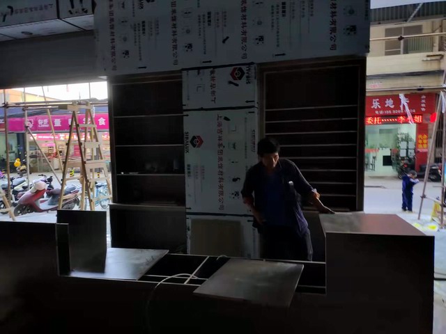 深圳市宝安区西乡街道盐田村超市监控安装